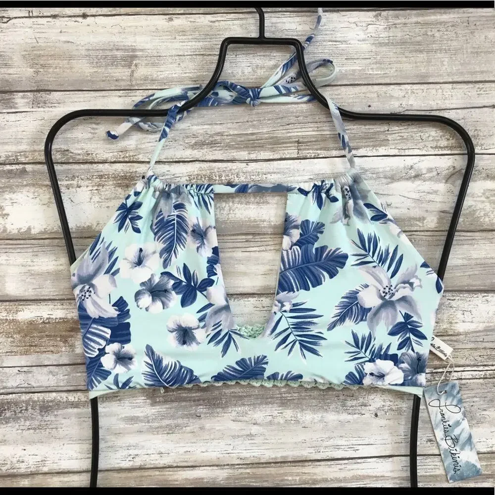 Frankies Bikinis Koa Keyhole Crochet Bikini Top - Hawaiian Mist - Small - NWT